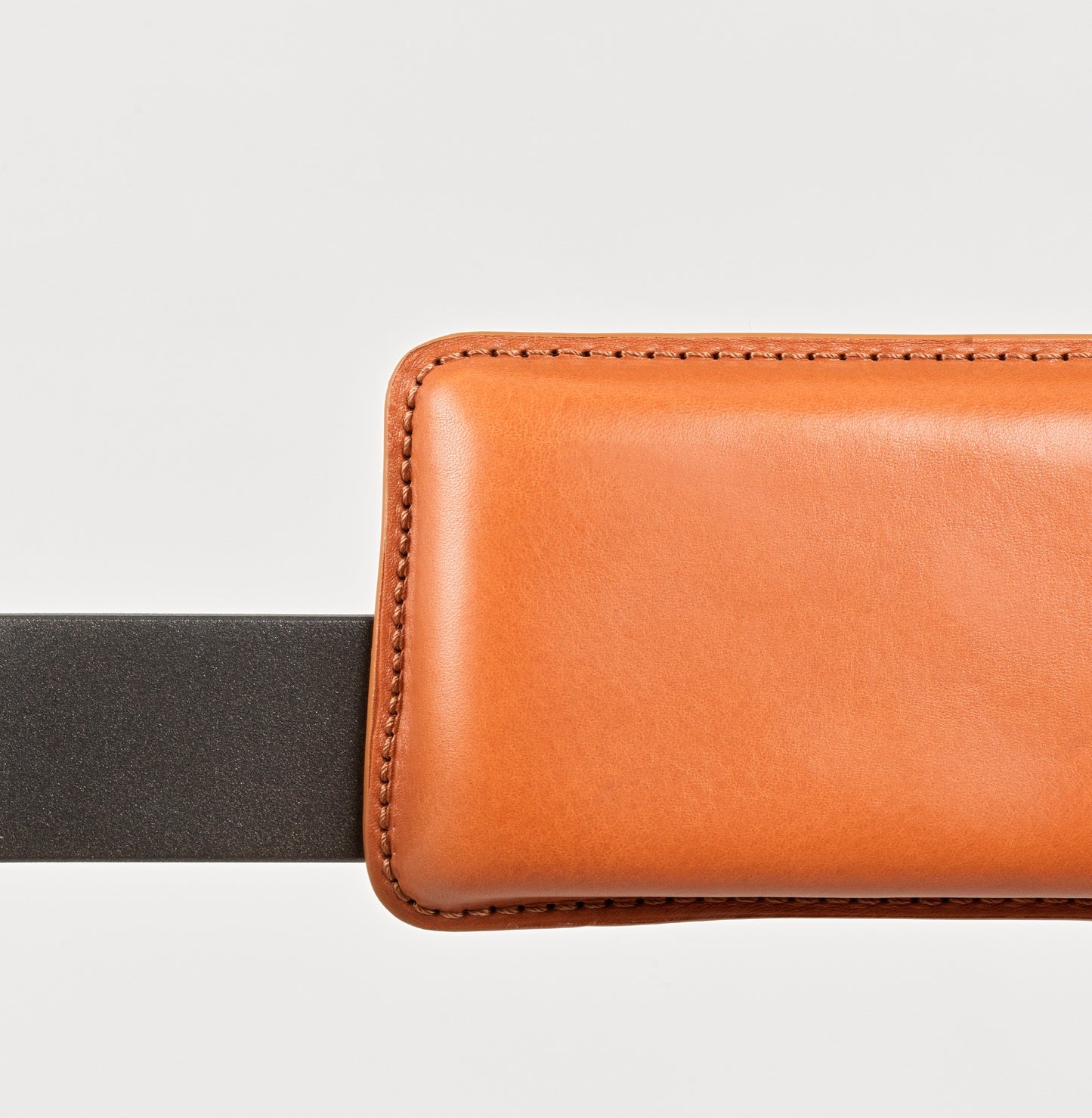 Wanderlust Taburete de cocina con respaldo - Hecho a mano y personalizable