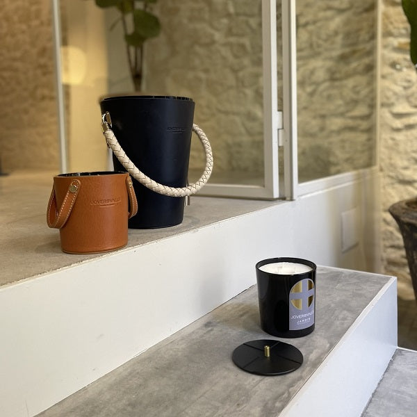 Vela decorativa artesanal de cristal negro con cuatro fragancias