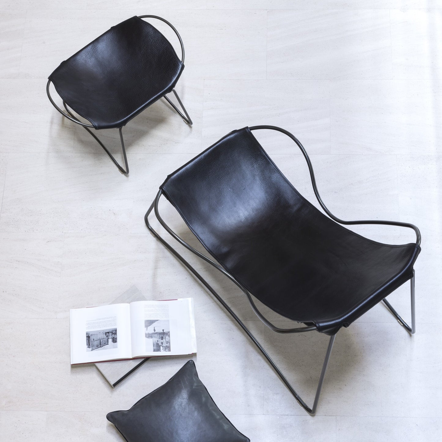 Chaise Longue Hug - Diseño artesanal en cuero vacuno