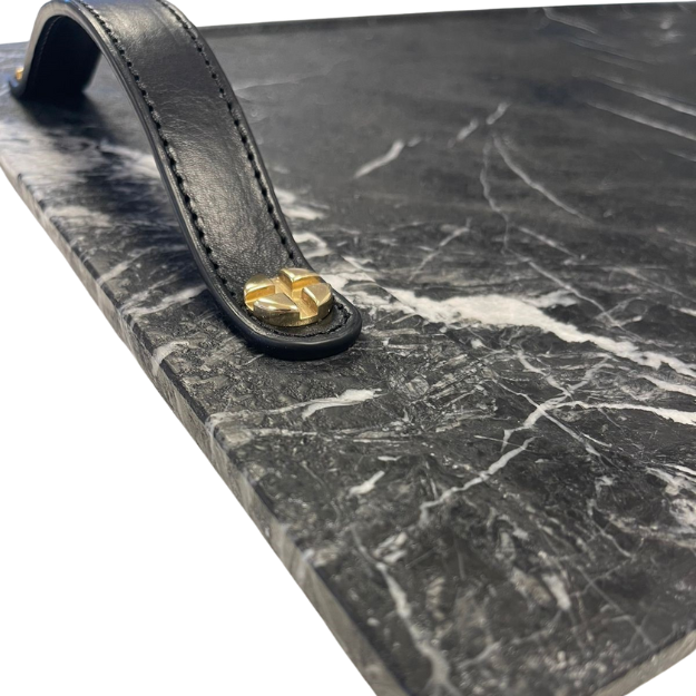 Bandeja Barneys de Mármol Marquina con Detalles de Cuero y Latón