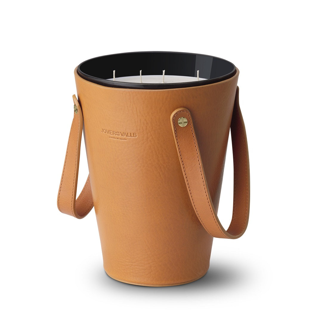 Cesta. Porta velas de cuero con detalles de latón XXL