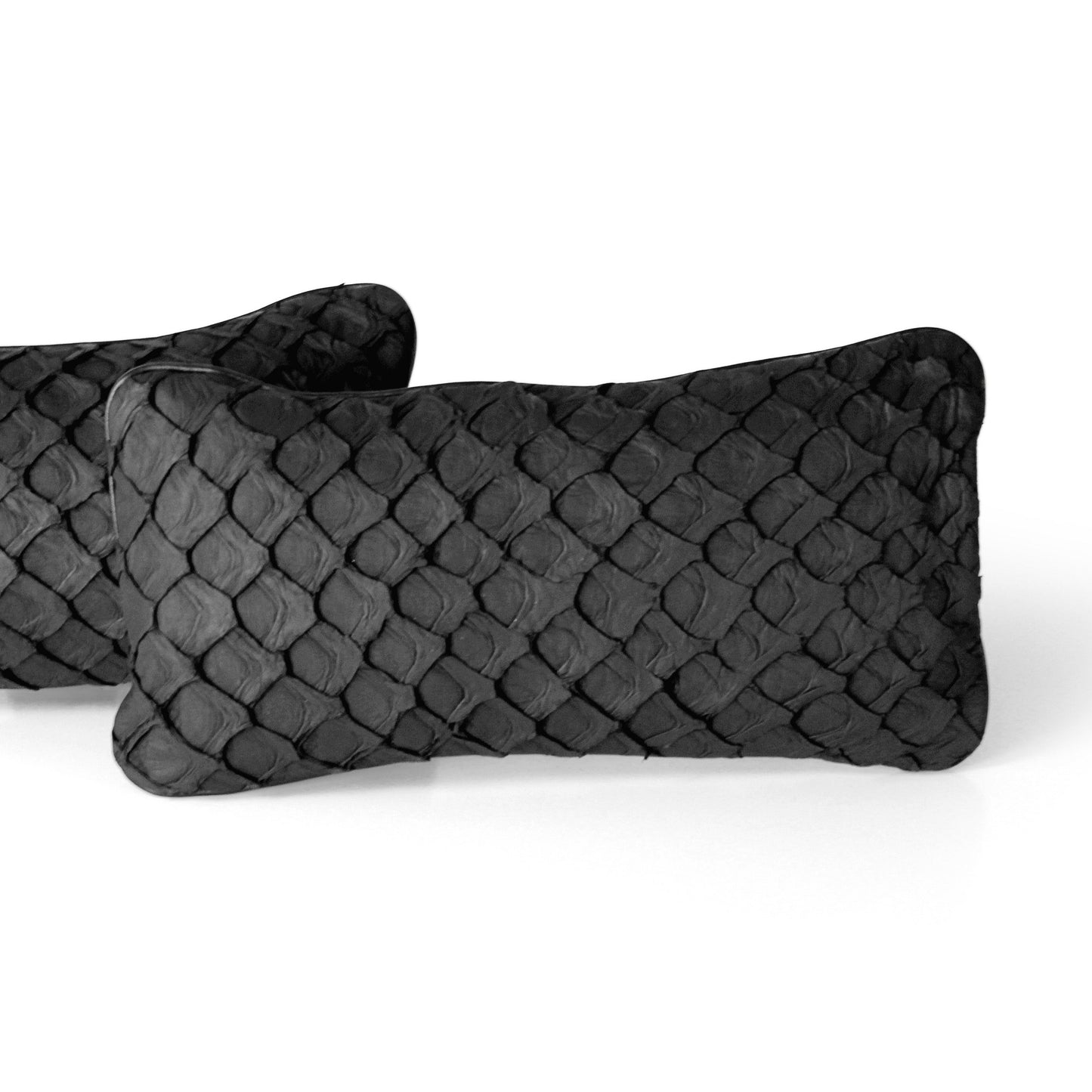 Almohada Pirarucú a medida con reverso de cuero - Tamaño pequeño