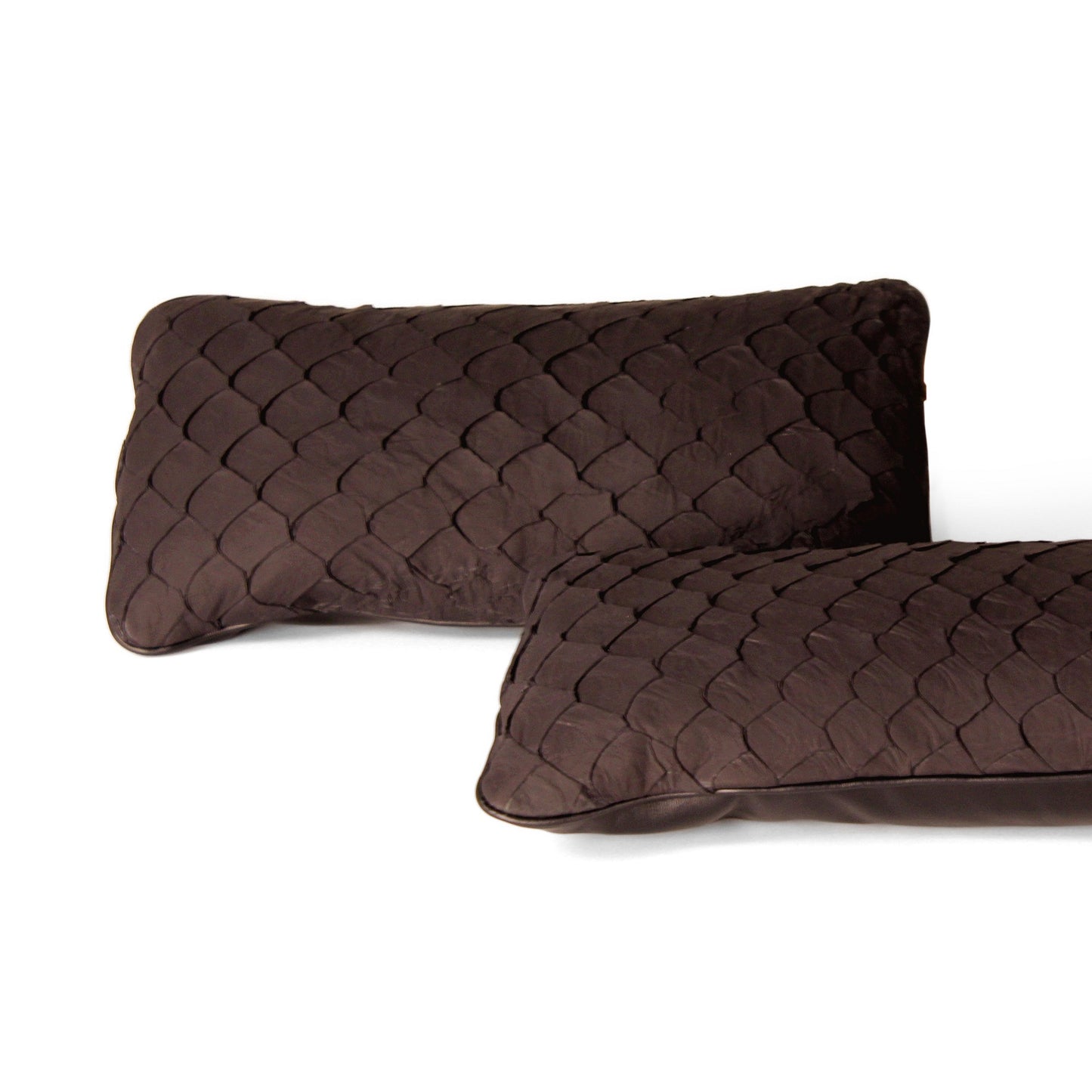 Almohada Pirarucú a medida con reverso de cuero - Tamaño pequeño