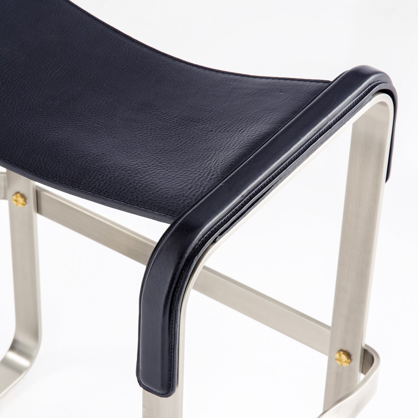 Taburete de bar Wanderlust - Hecho a mano en cuero y acero, personalizable