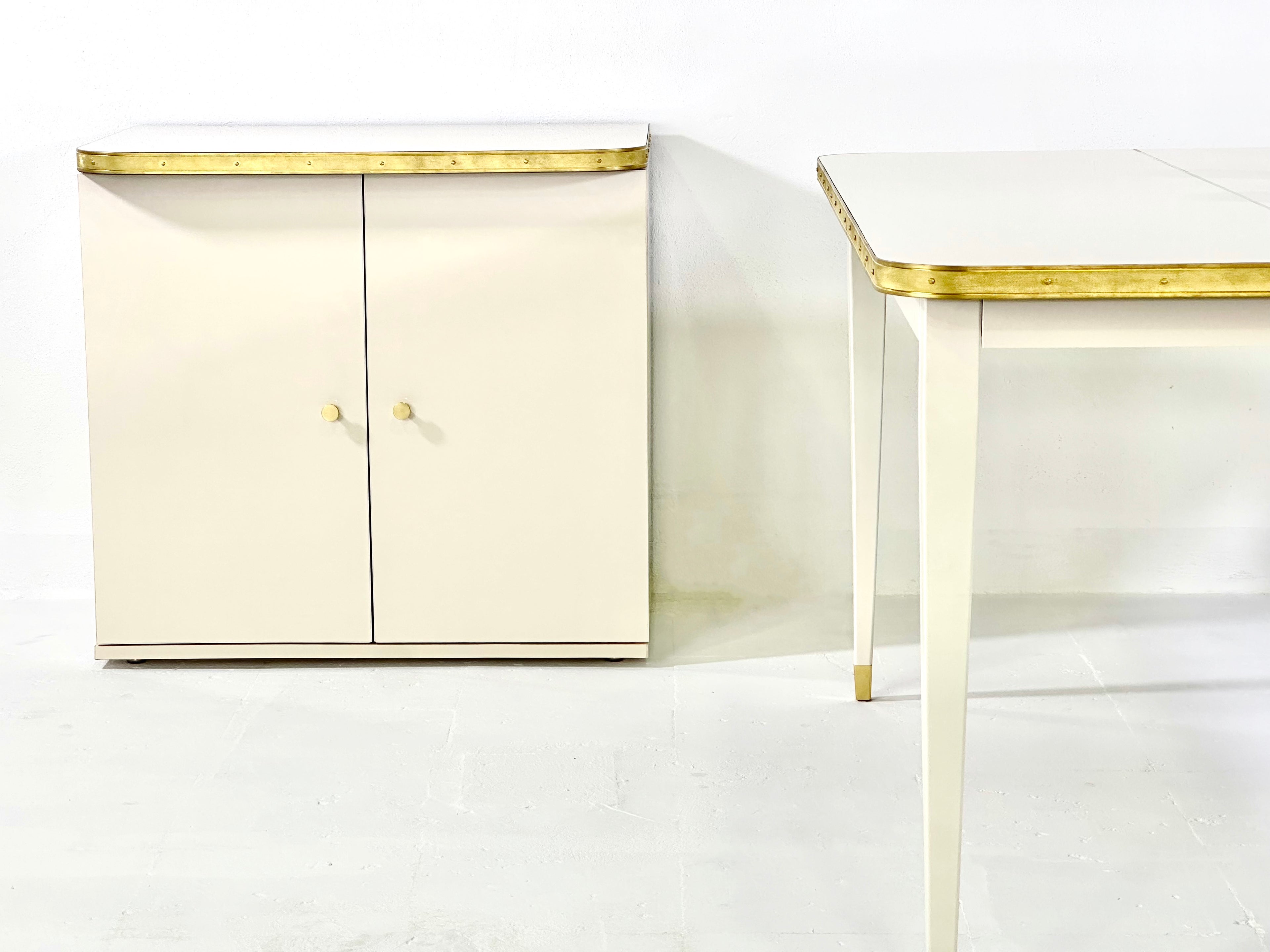 Armario Antique Boutique - Mid-Century