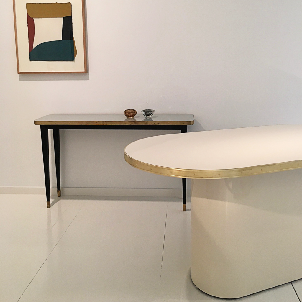 Consola Antique Boutique - Mid-Century con Base Central