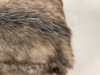 Cojín de Piel de Opossum con Relleno de Algodón y Plumón