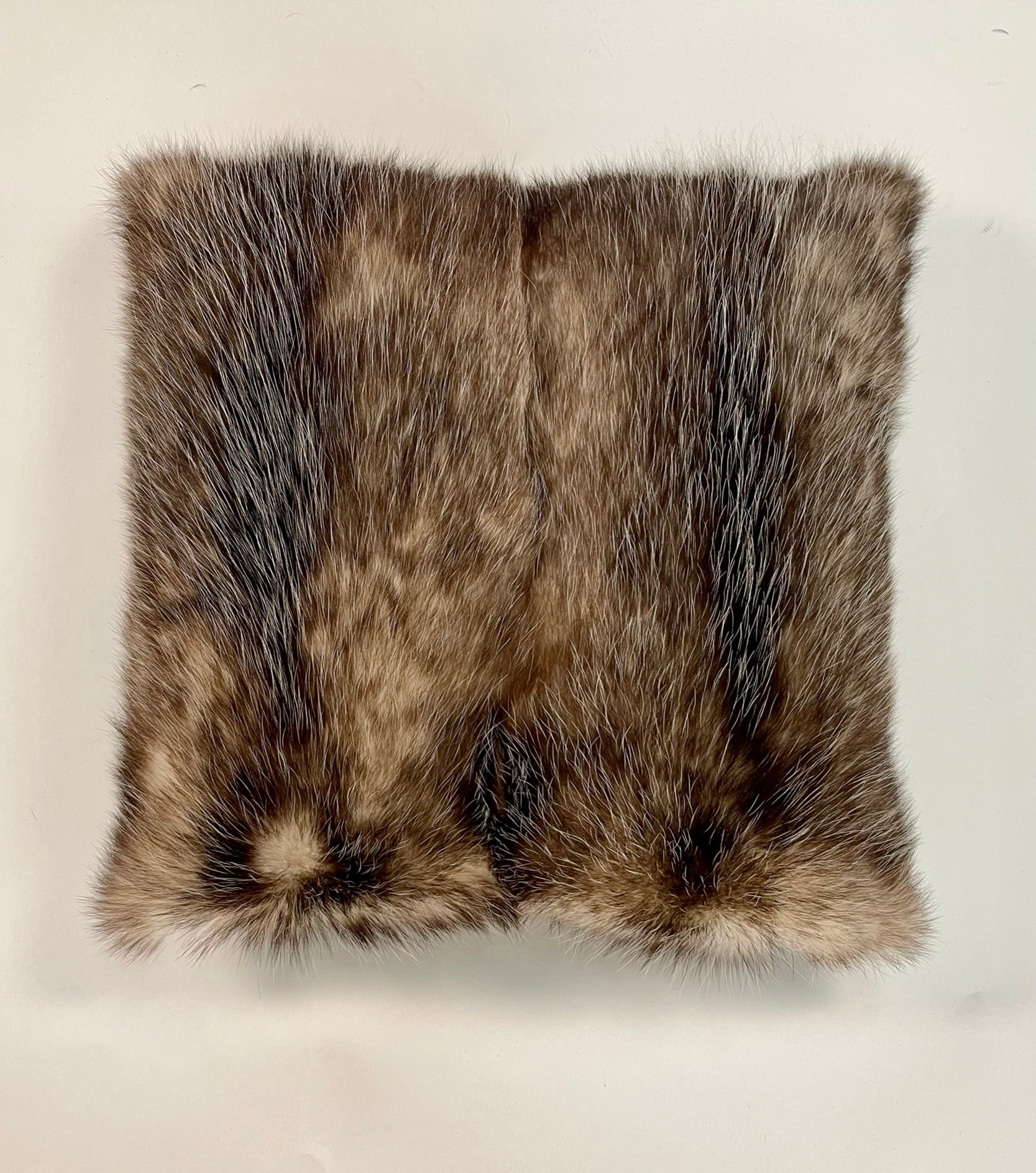 Cojín de Piel de Opossum con Relleno de Algodón y Plumón