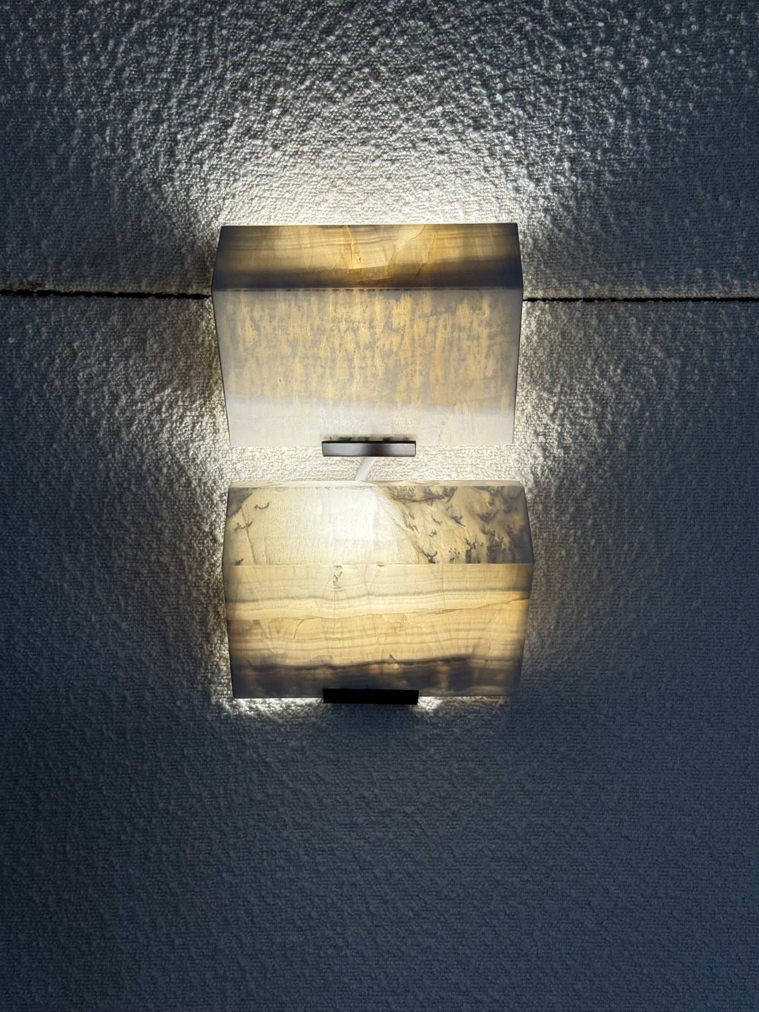 Pareja de Apliques de Pared Geométricos Mid-Century en Alabastro Natural