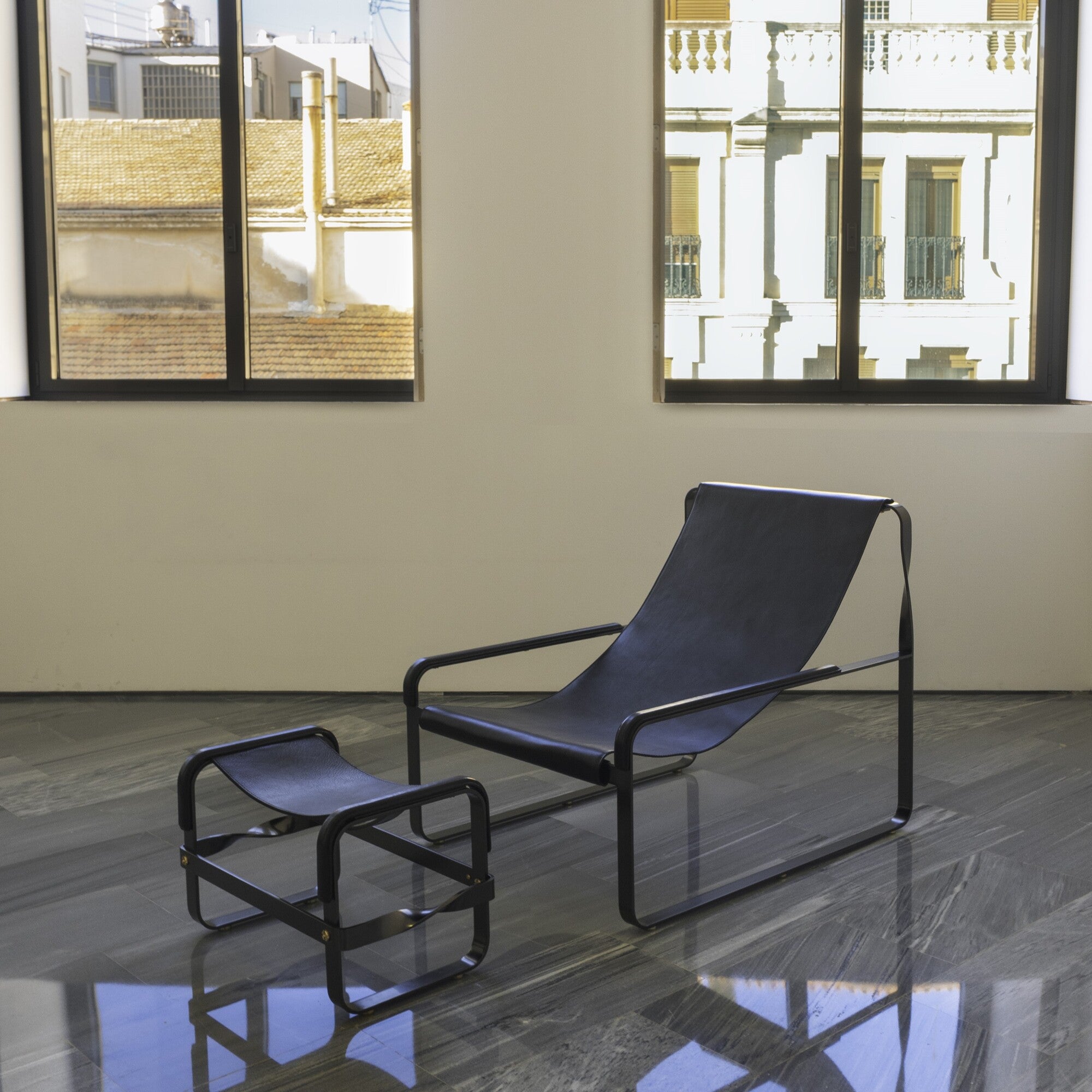 Chaise longue y reposapiés Wanderlust, hechos a mano y personalizables