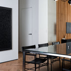 Silla Repose - Hecha a mano en piel vacuna con detalles de latón, totalmente personalizable