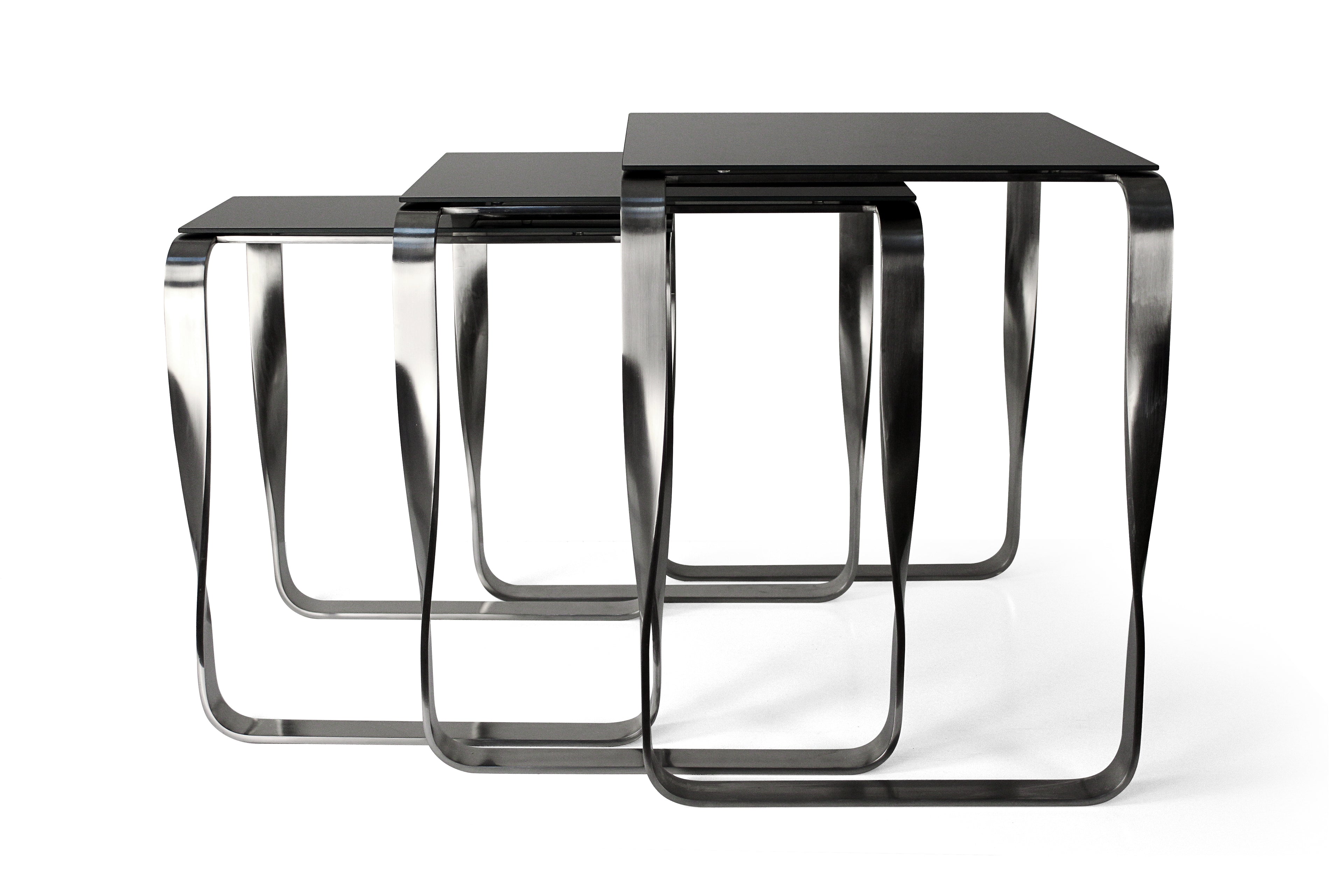 Mesa Auxiliar Nest - Diseño Contemporáneo en Metal y Cristal