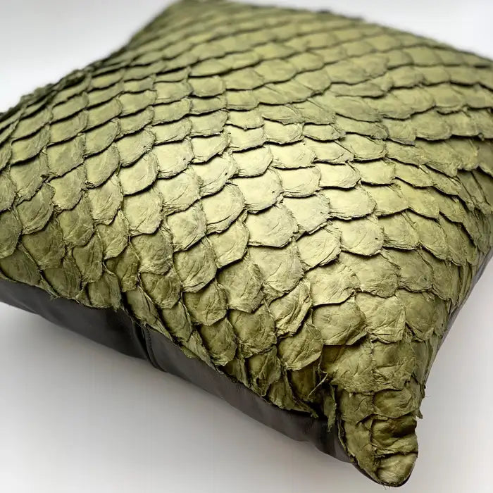 Almohada Pirarucu Artesanal de Lujo - Tamaño Grande