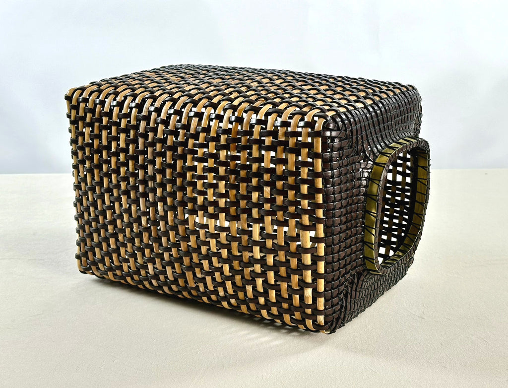 Cesta Chinese Tibor en Cuero y Caña - Dark Brown & Off White